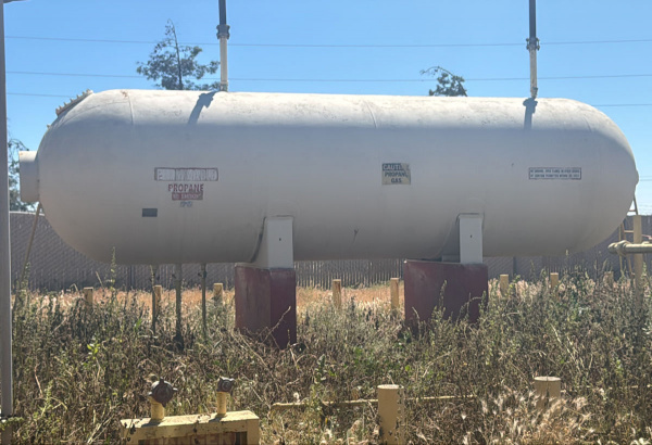 6000 gallon propane tank